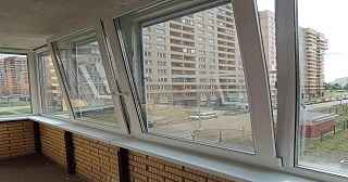 Остекление балкона Мценск цена от 9831 руб. м/п. за 50 часов